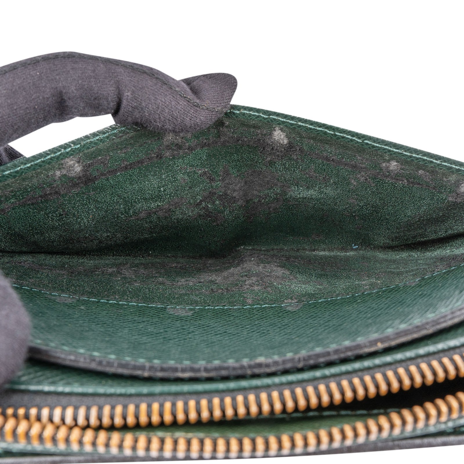 Louis Vuitton Green Taiga Leather Baikal Clutch Bag