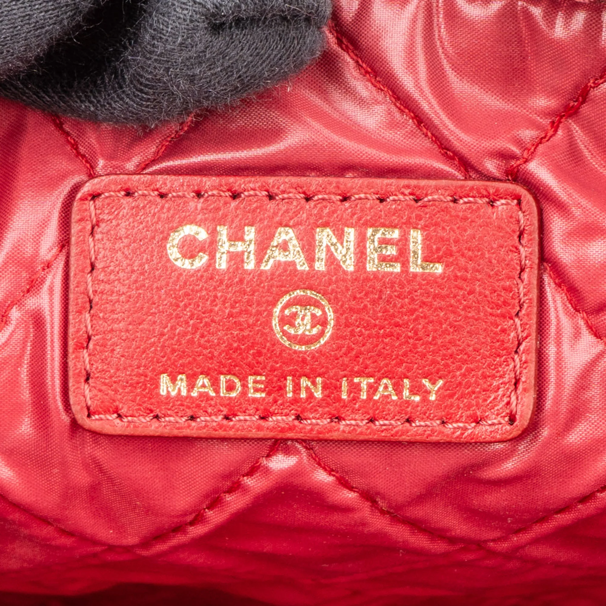 Chanel Rouge Stitching Velvet CC Clutch