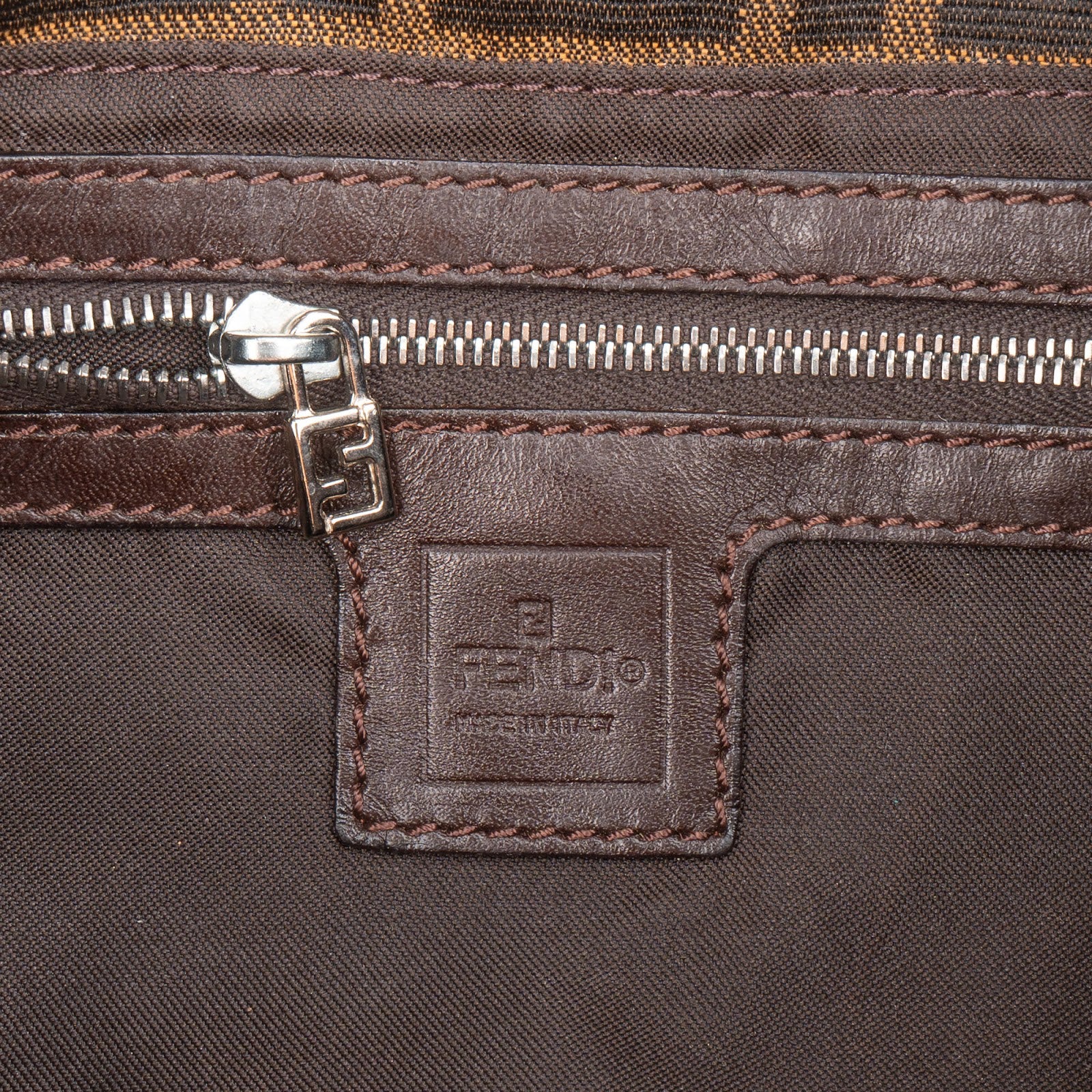 Sac à bandoulière Fendi Monogram FF Zucca Baguette