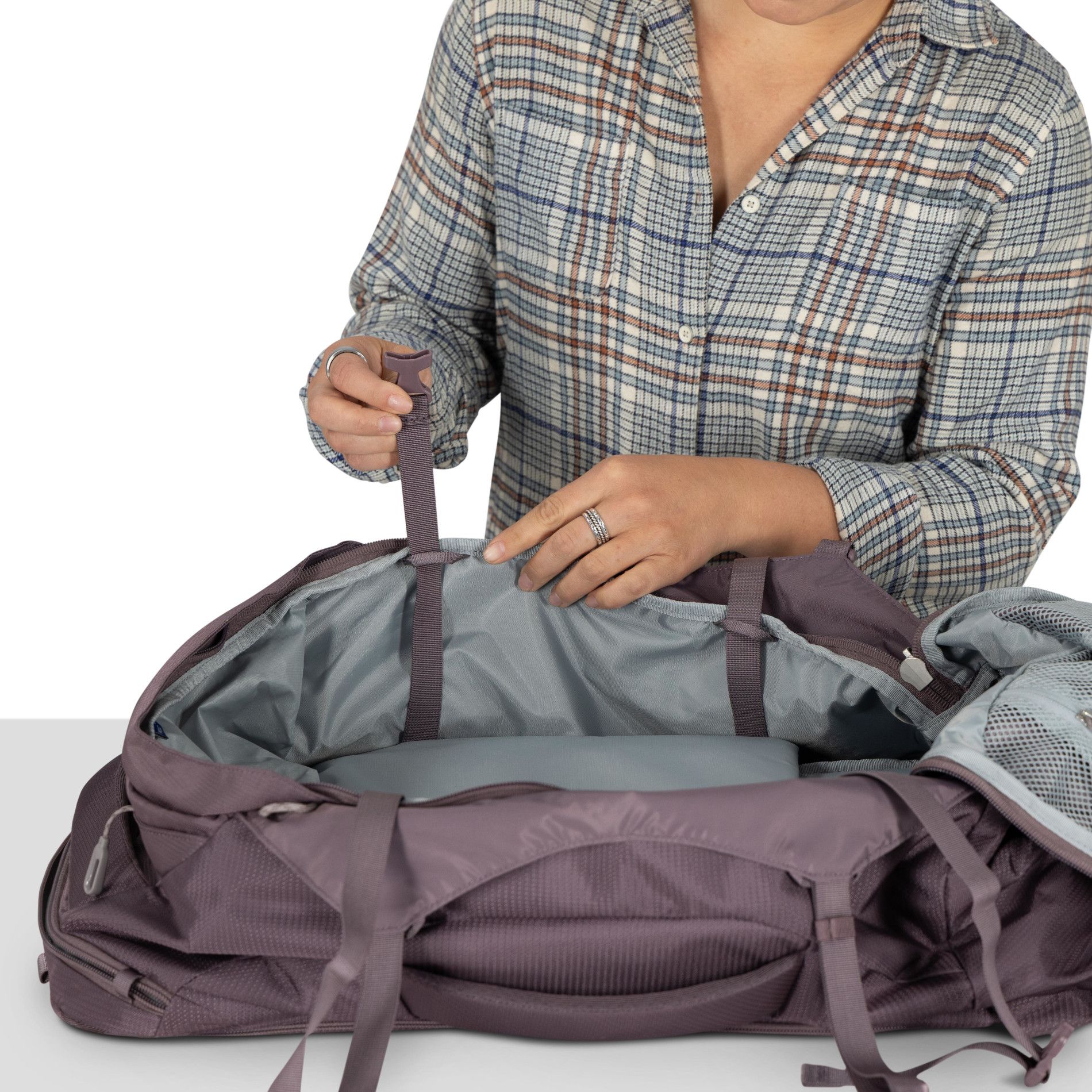 Fairview 40 - Graphite Purple
