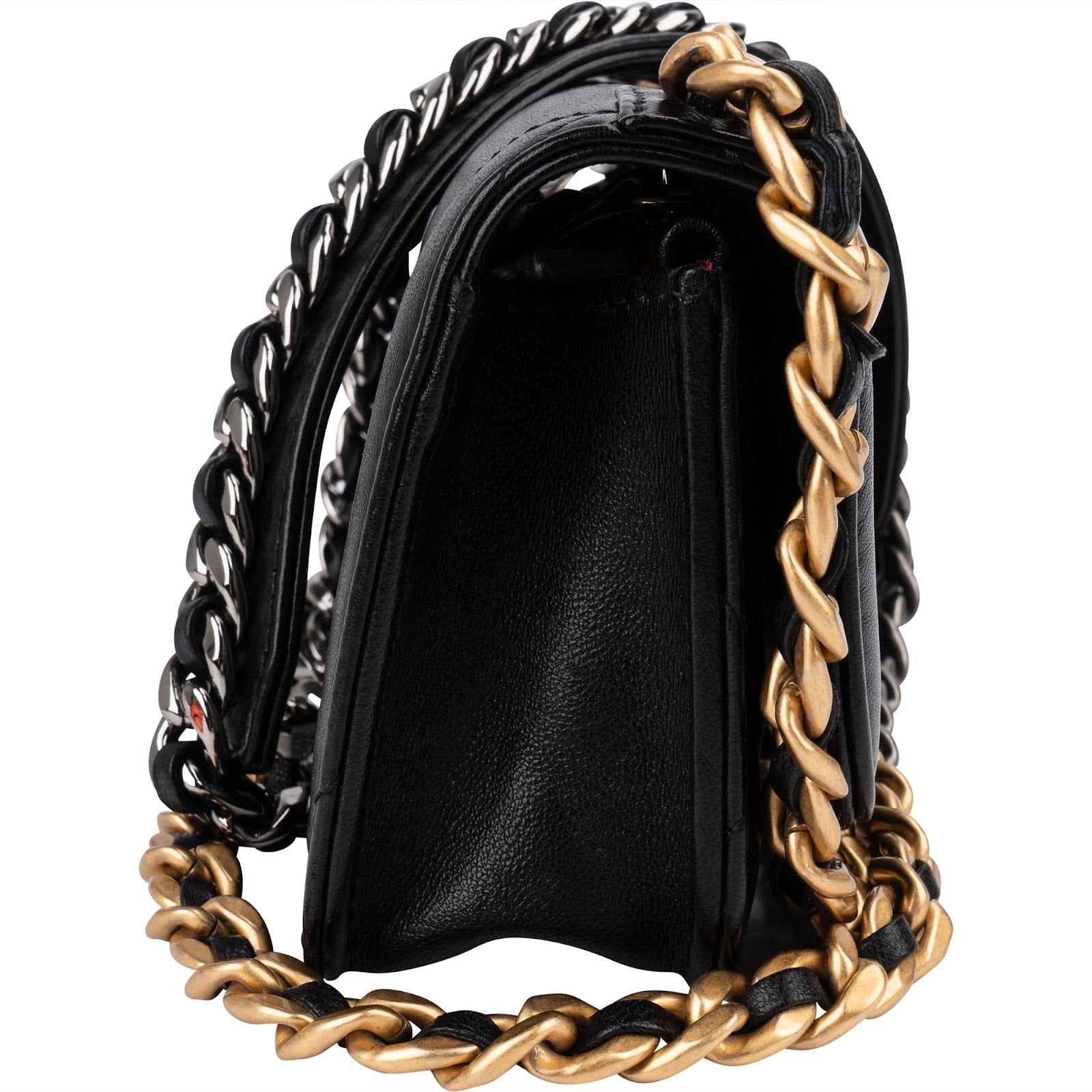 Chanel – 19 Wallet on Chain (WOC)