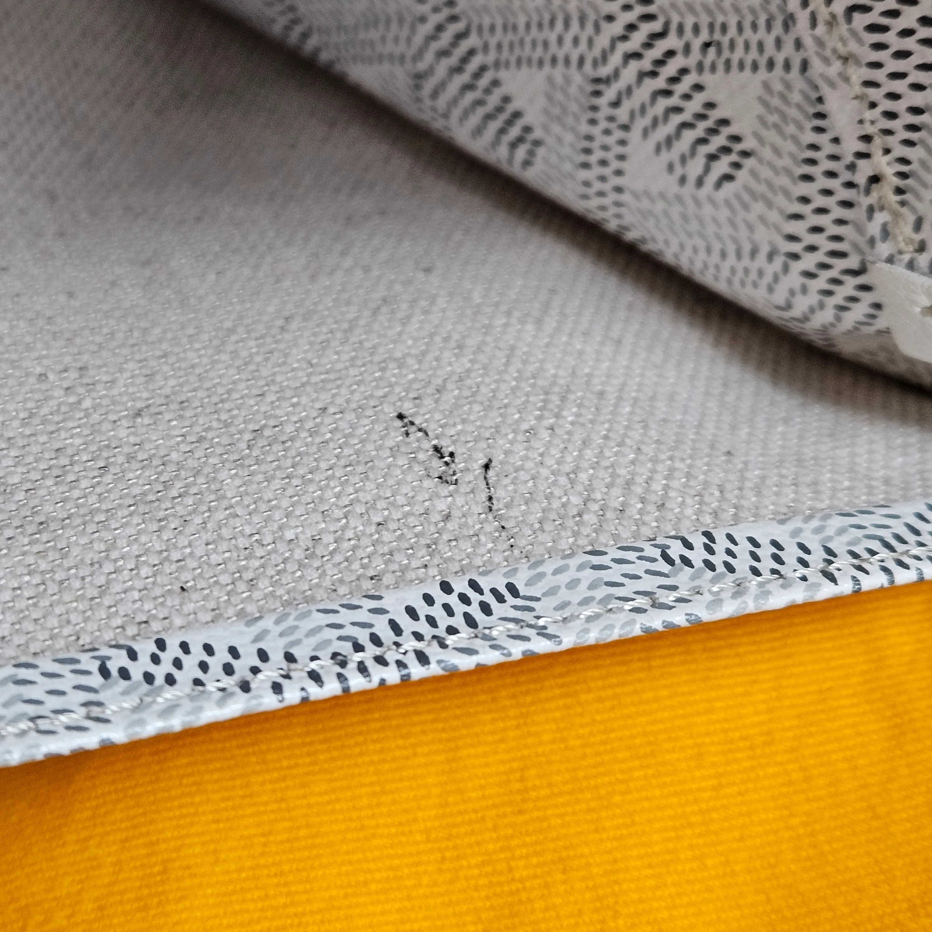 Goyard White Goyardine Monogram Plumet Flat Crossbody