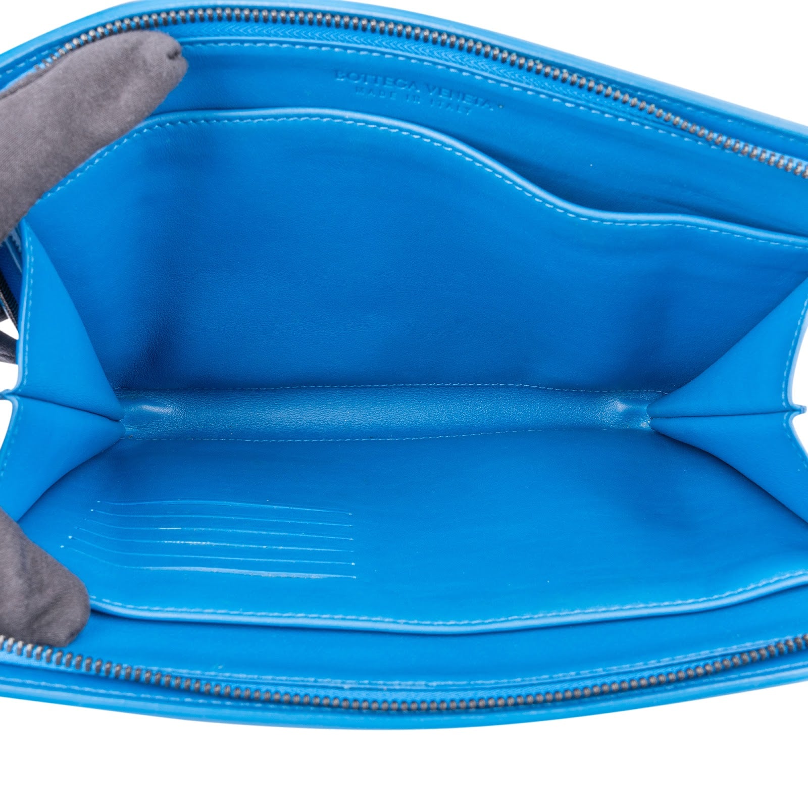 Pochette Bottega Veneta en cuir Intrecciato bleu