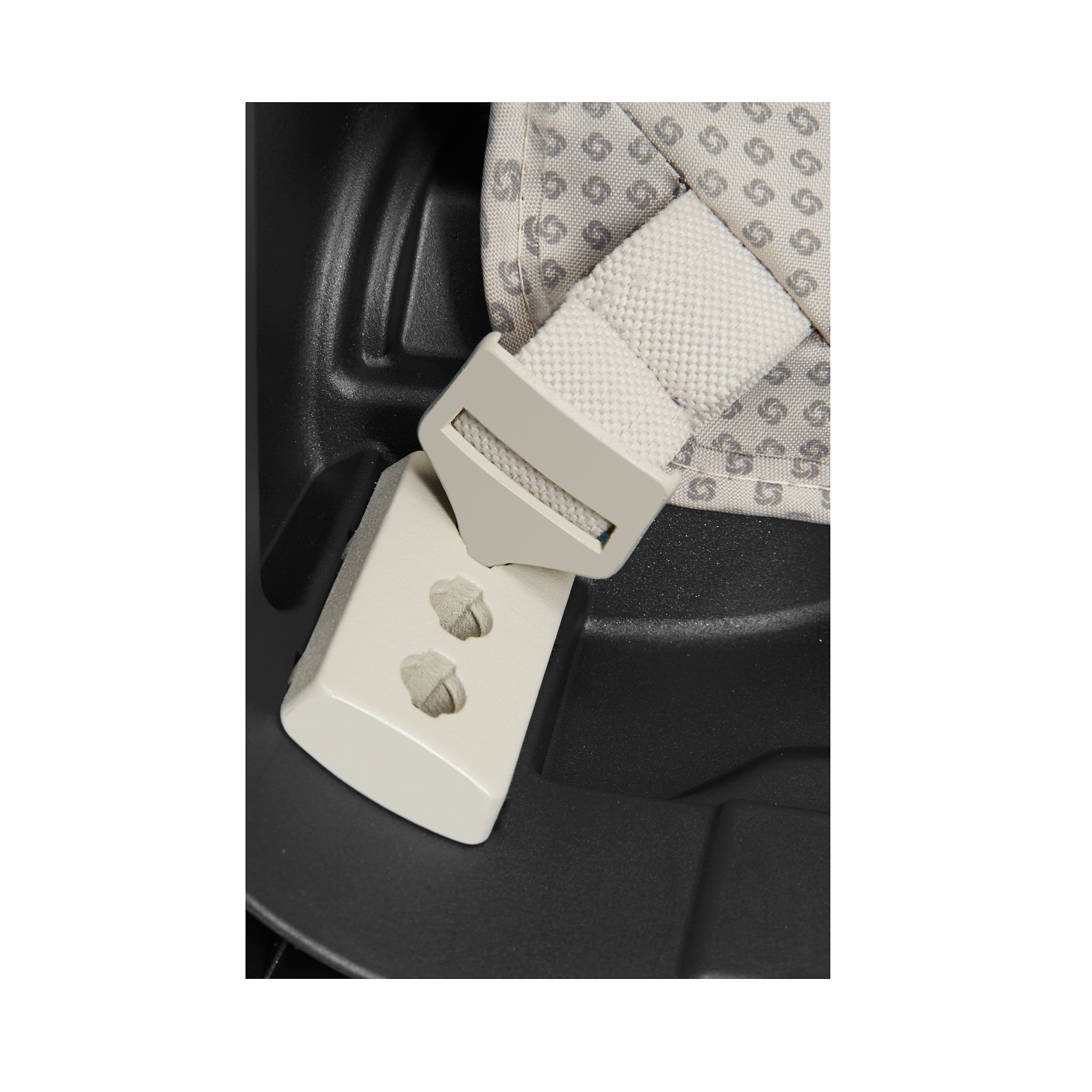 Spinner 75/28 with 4 wheels S'Cure DLX L 102 liters