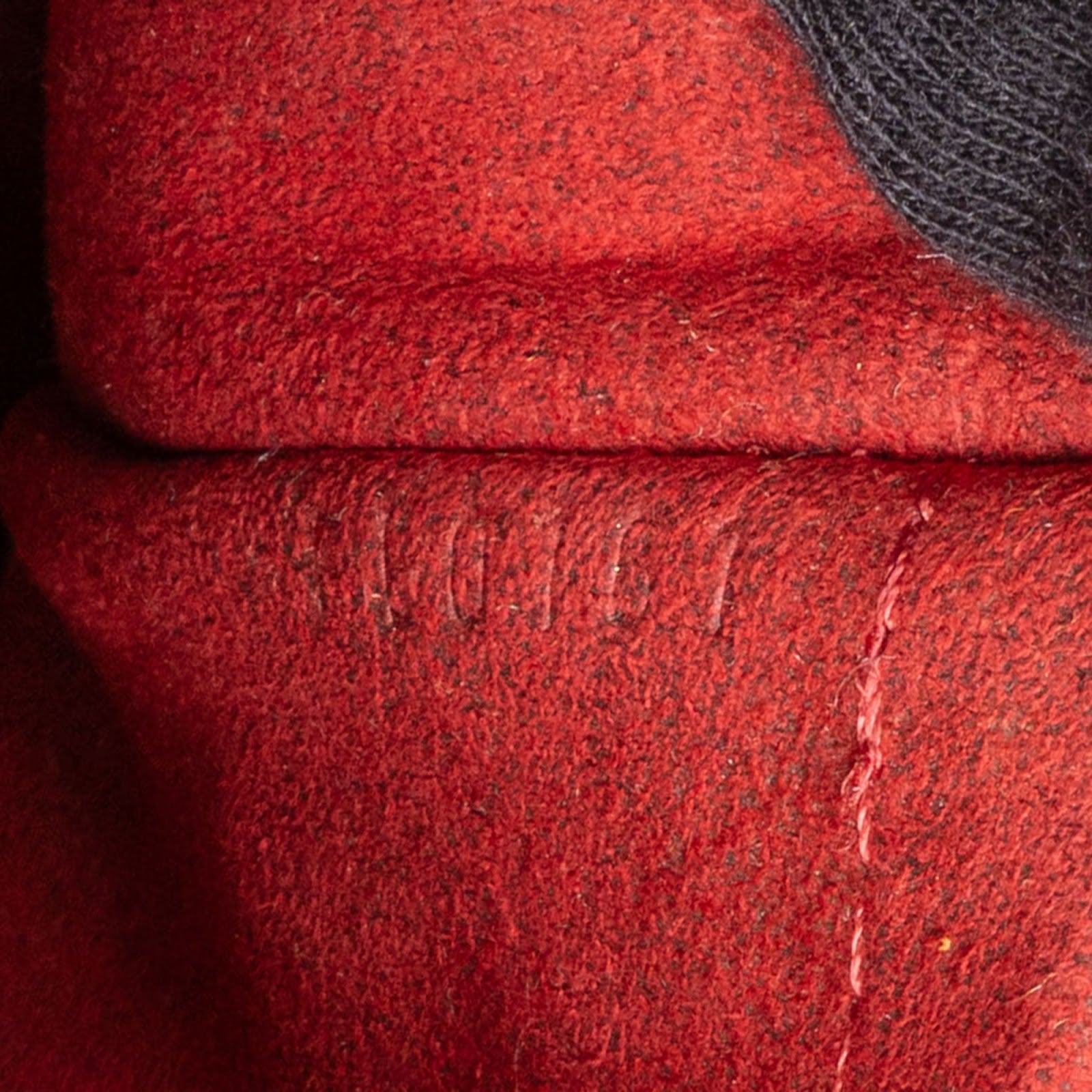 Sac à main Alma PM Louis Vuitton en cuir Epi rouge