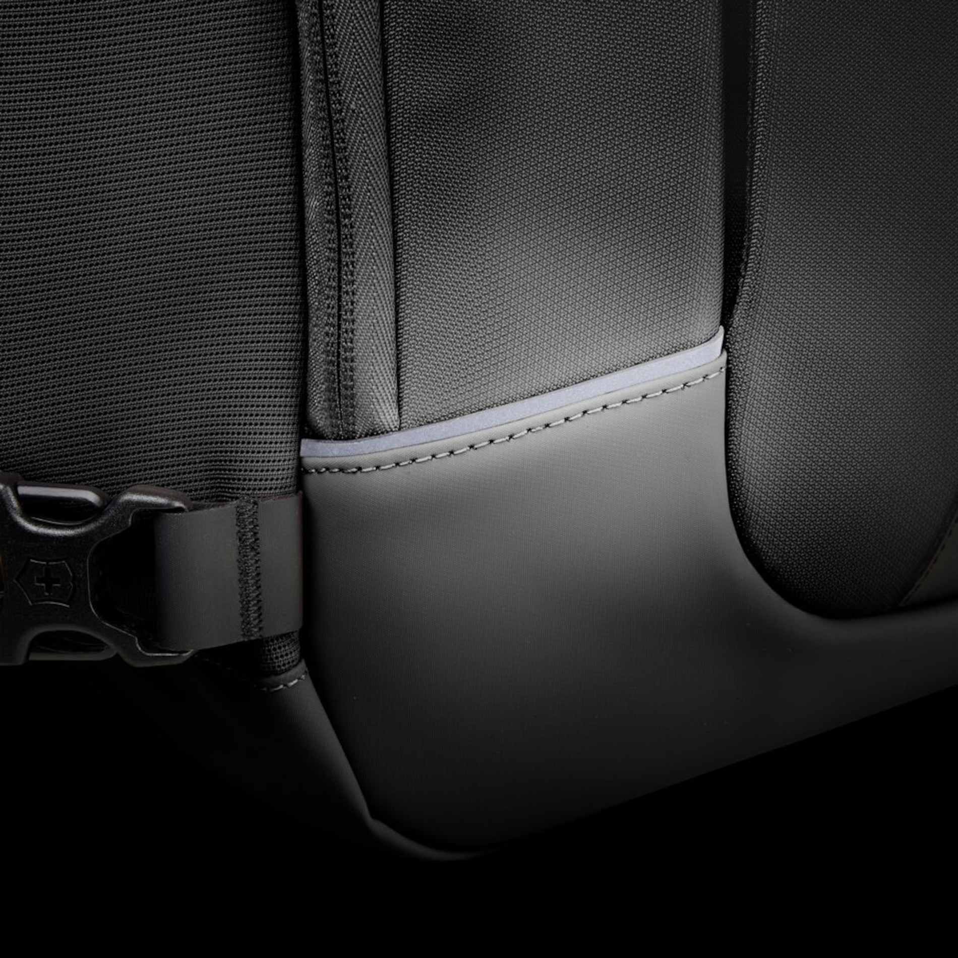 Altmont Modern  Duffle Bag - Black