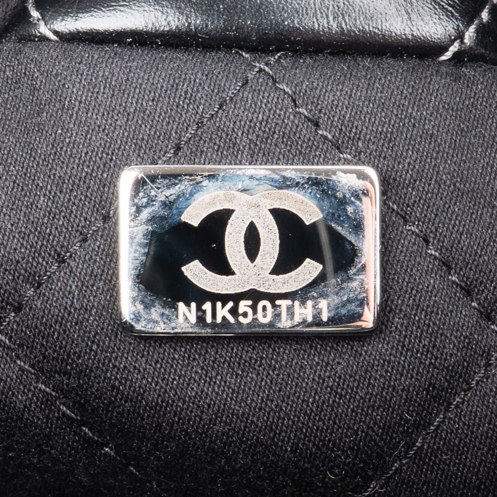 Chanel 22 Quilted Lambskin Ombre Drawstring Crossbody Bag