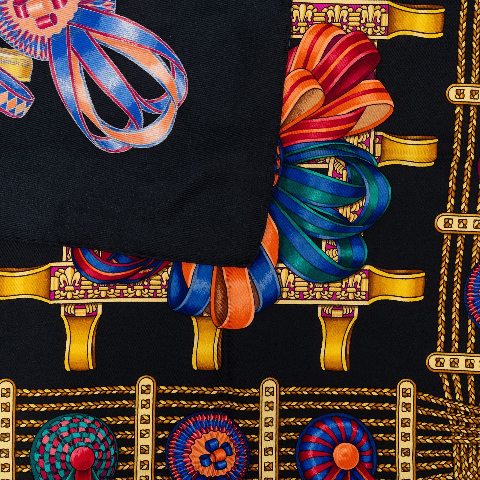 Hermès Noir Les Rubans du Cheval Silk Carre 90 Tuch