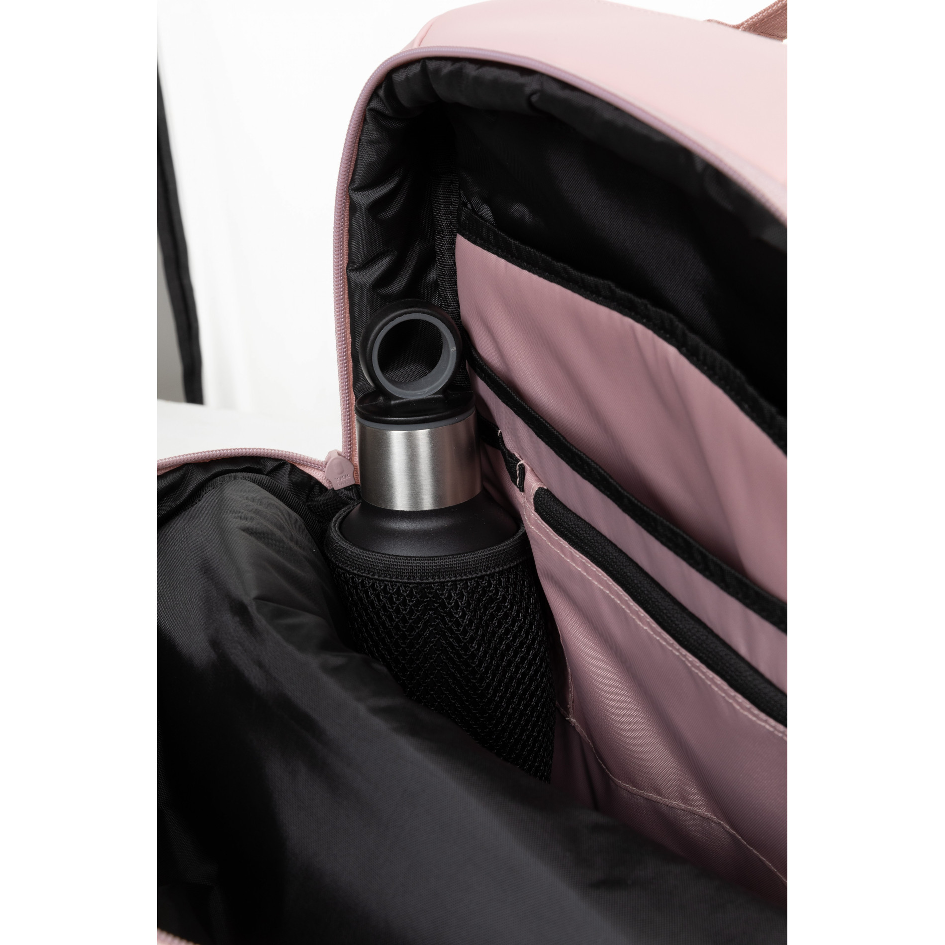 Daypack TECUM TOTE - CNNCT F MATTE POWDER