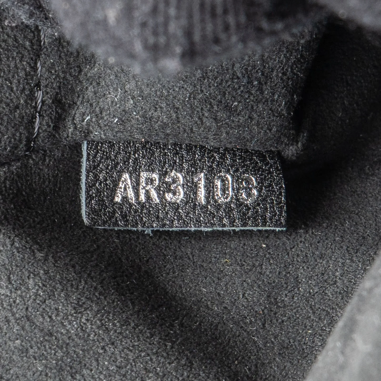 Louis Vuitton Epi Leather Twist GM Handbag