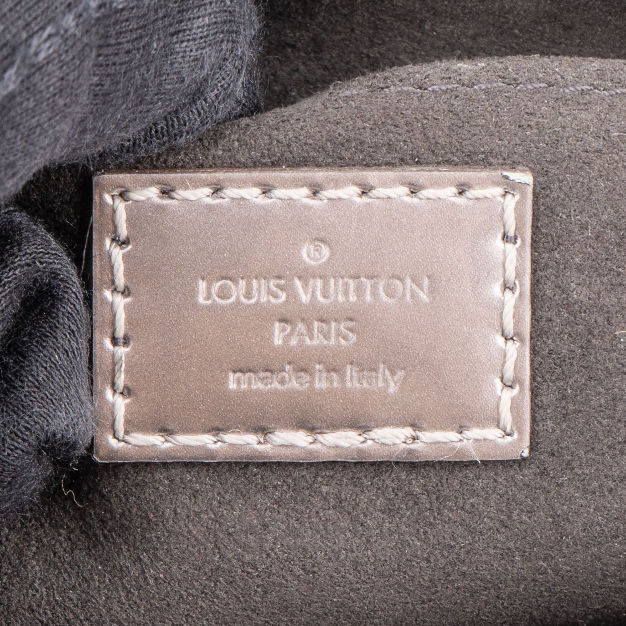 Louis Vuitton Vernis Monogram Petite Sac Plat