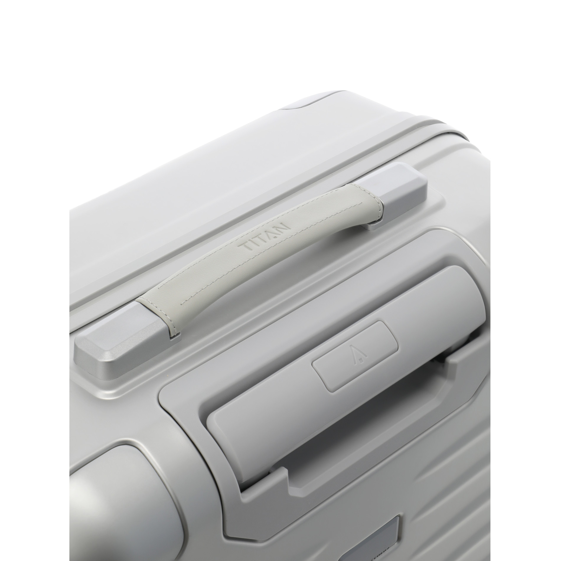 ETERNITY Trolley M+ (69 cm) - Silver