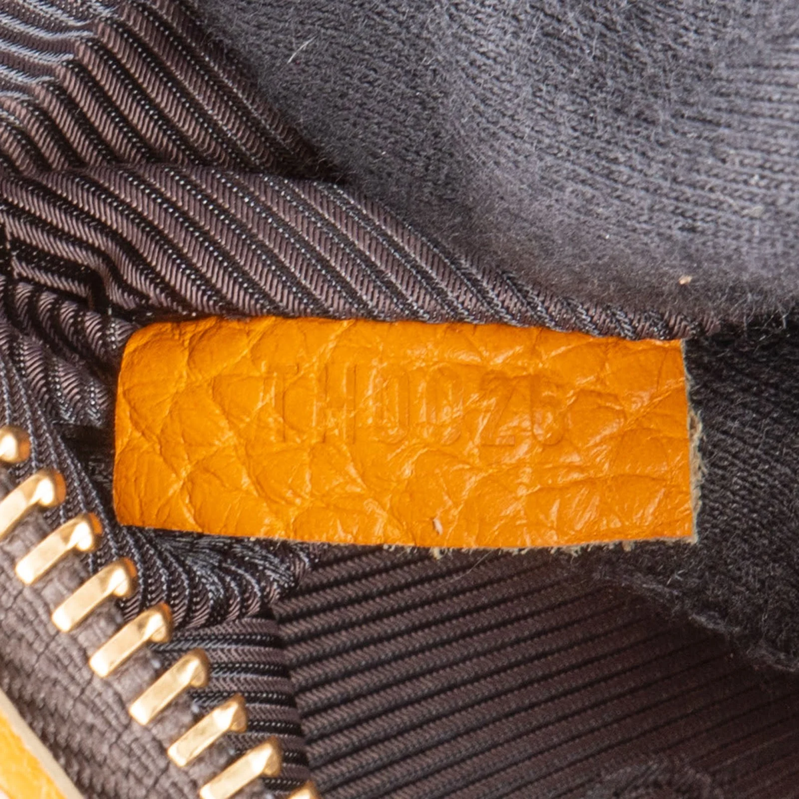 Louis Vuitton Yellow Taurillon Jaune Tobago Weekender 45 Reisetasche