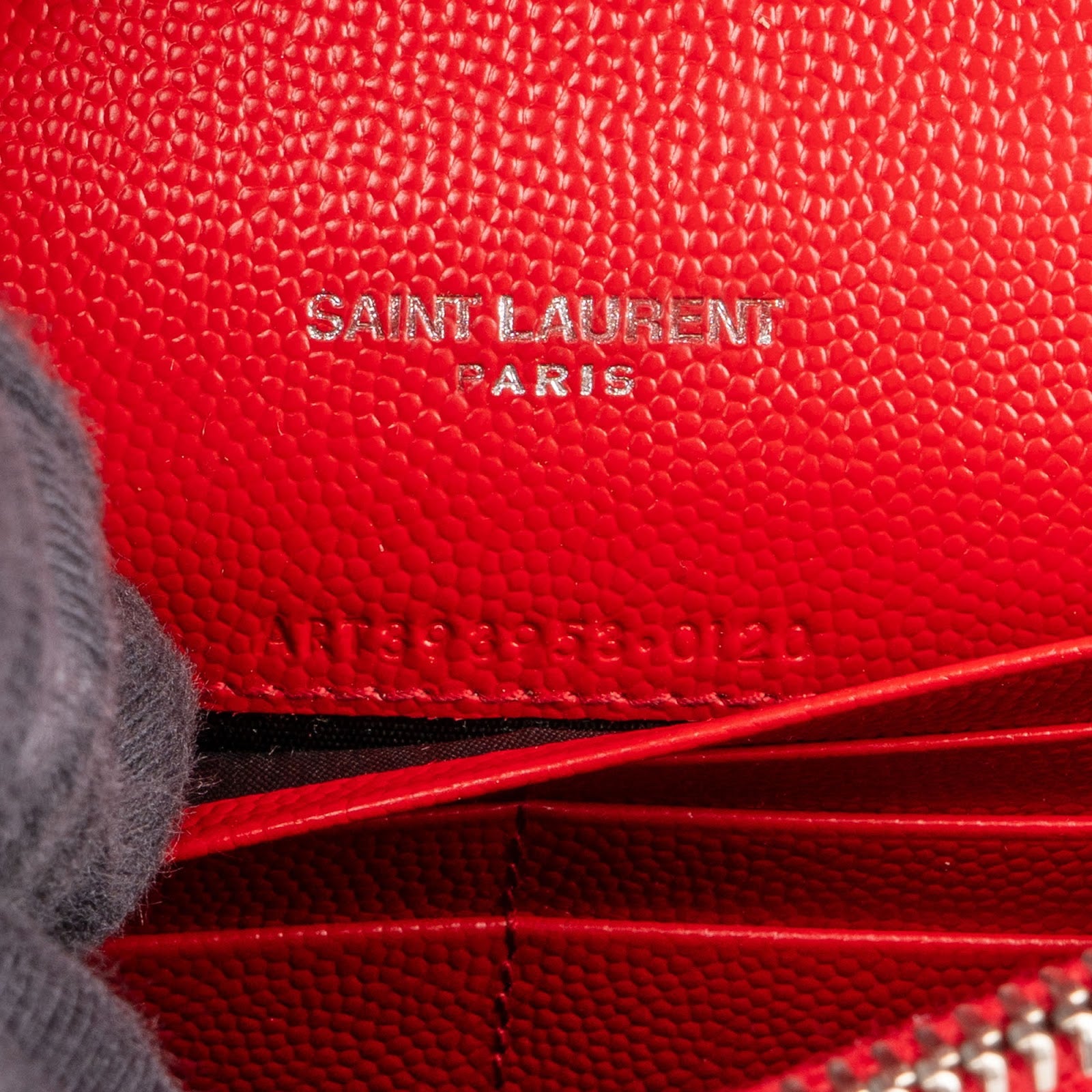 Yves Saint Laurent - Envelope Wallet On Chain