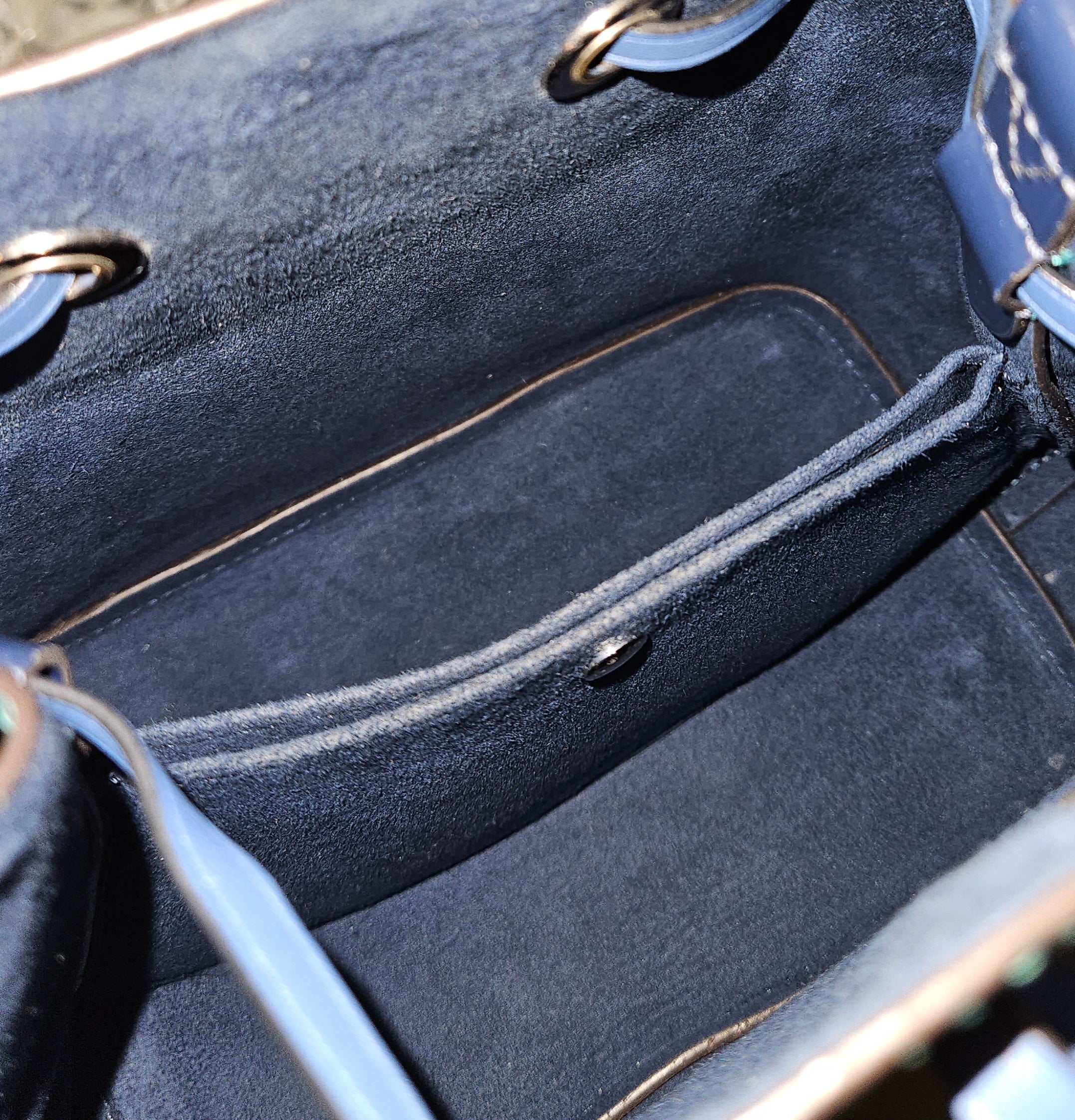 Louis Vuitton - Neo Noé BB Crossbody Bag