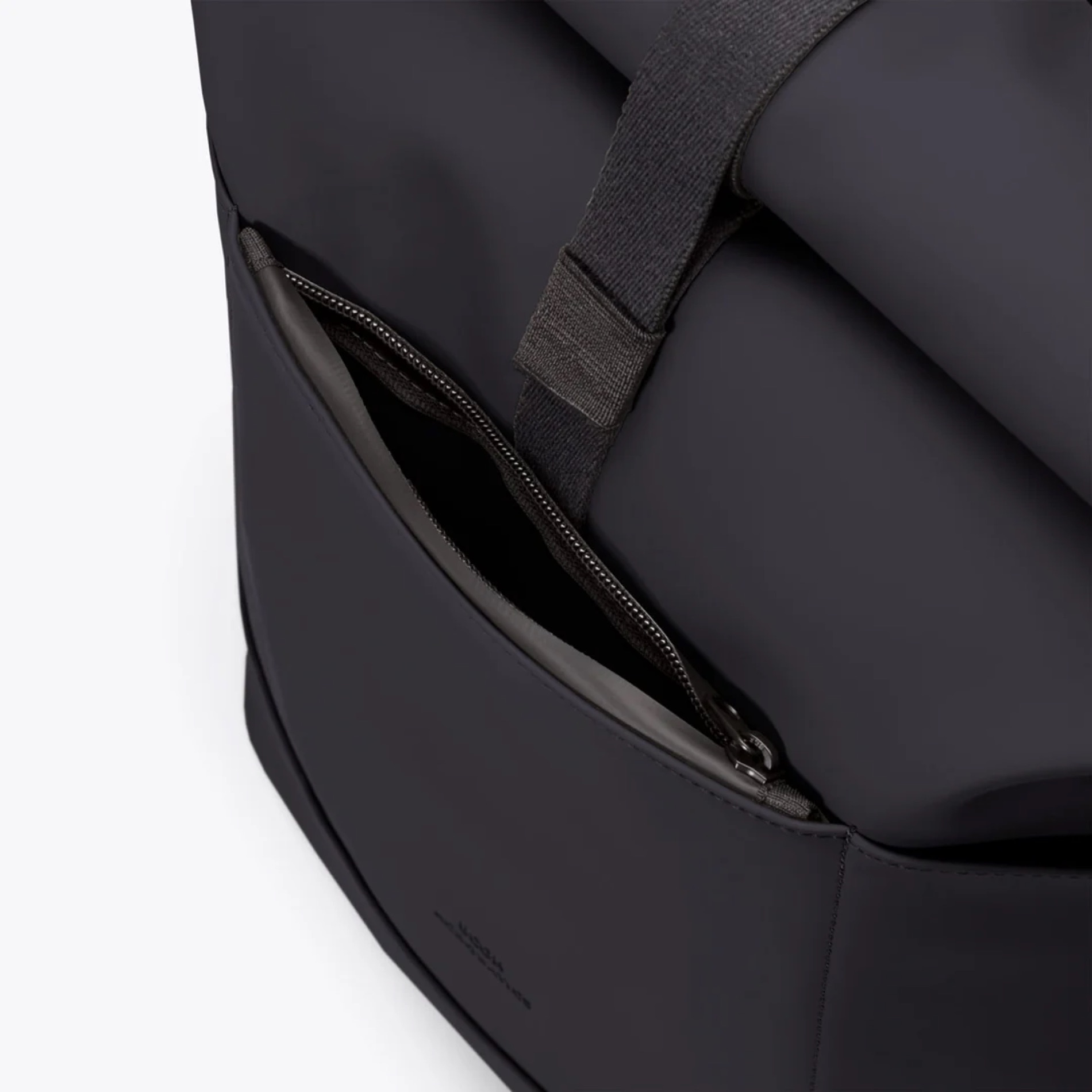 Torba boczna Hajo Medium – czarna