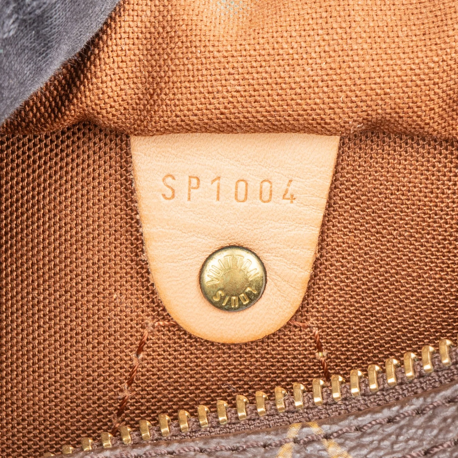 Louis Vuitton Monogram Canvas Speedy 25 Handbag