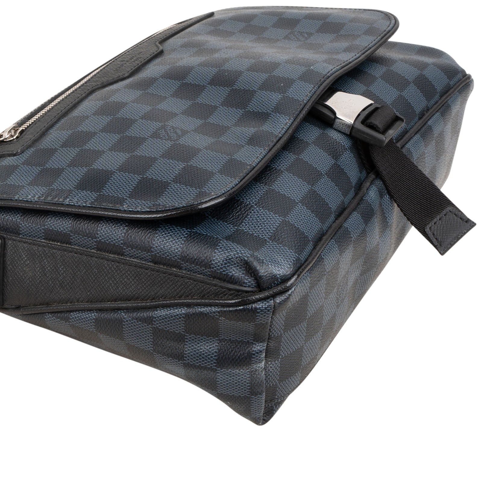 Louis Vuitton - Matchpoint Messenger MM Crossbody Bag