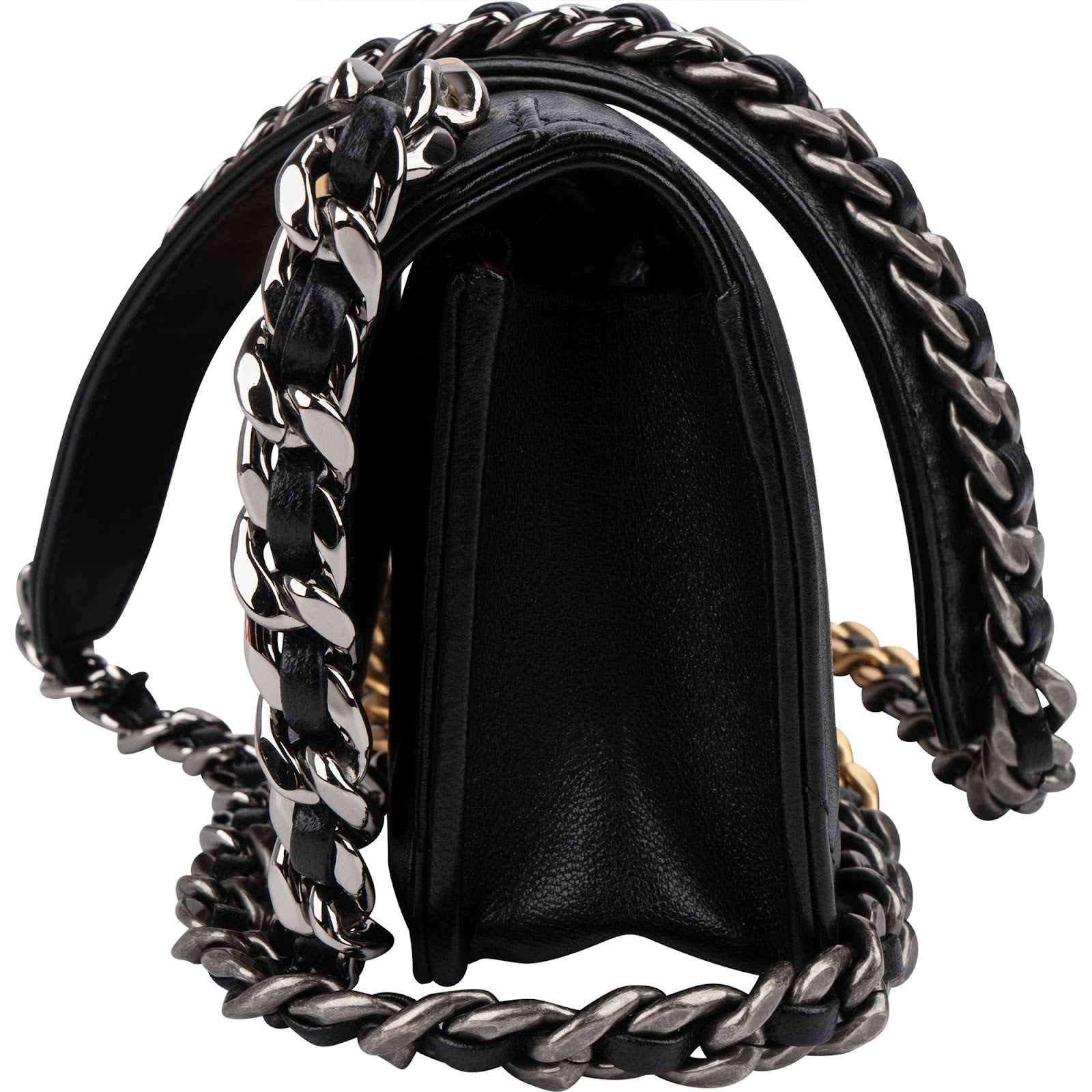 Chanel – 19 Wallet on Chain (WOC)