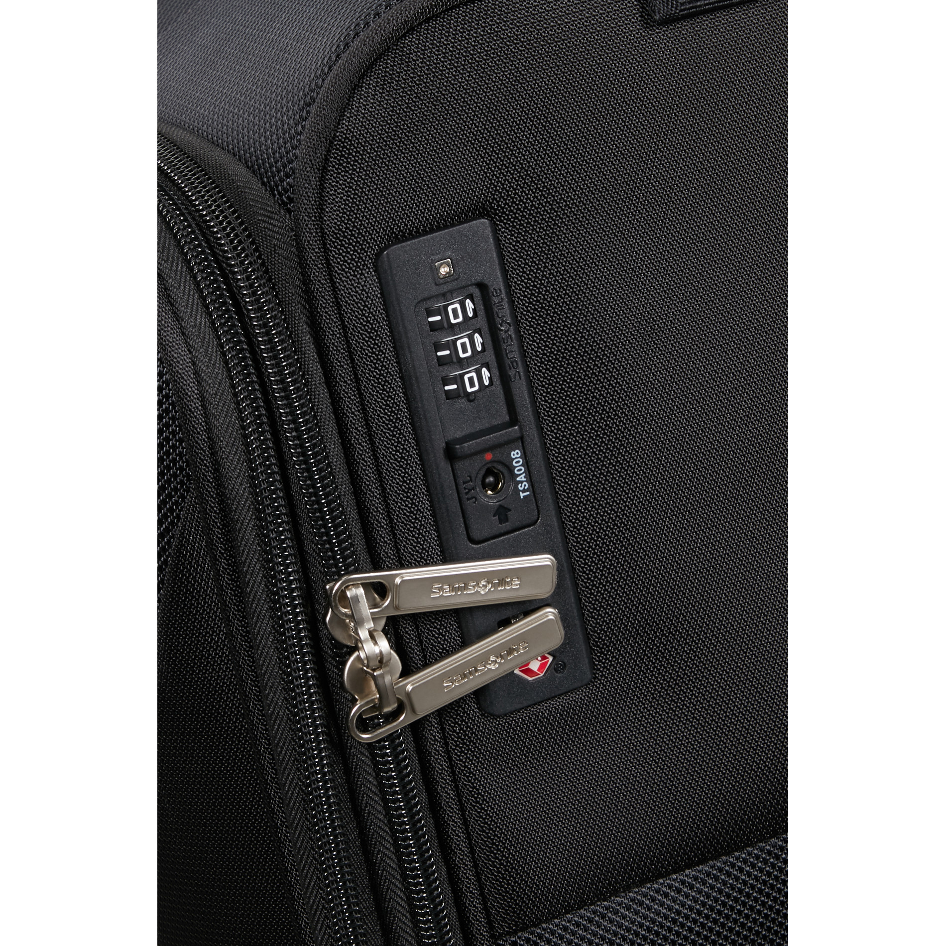 BASE BREEZE Trolley M (67 cm) erweiterbar - BLACK