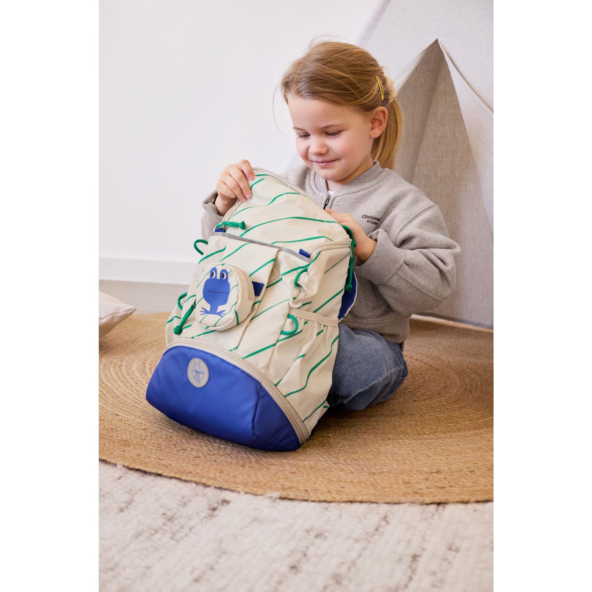 Mini Outdoor Backpack Up Happy Trails - frog