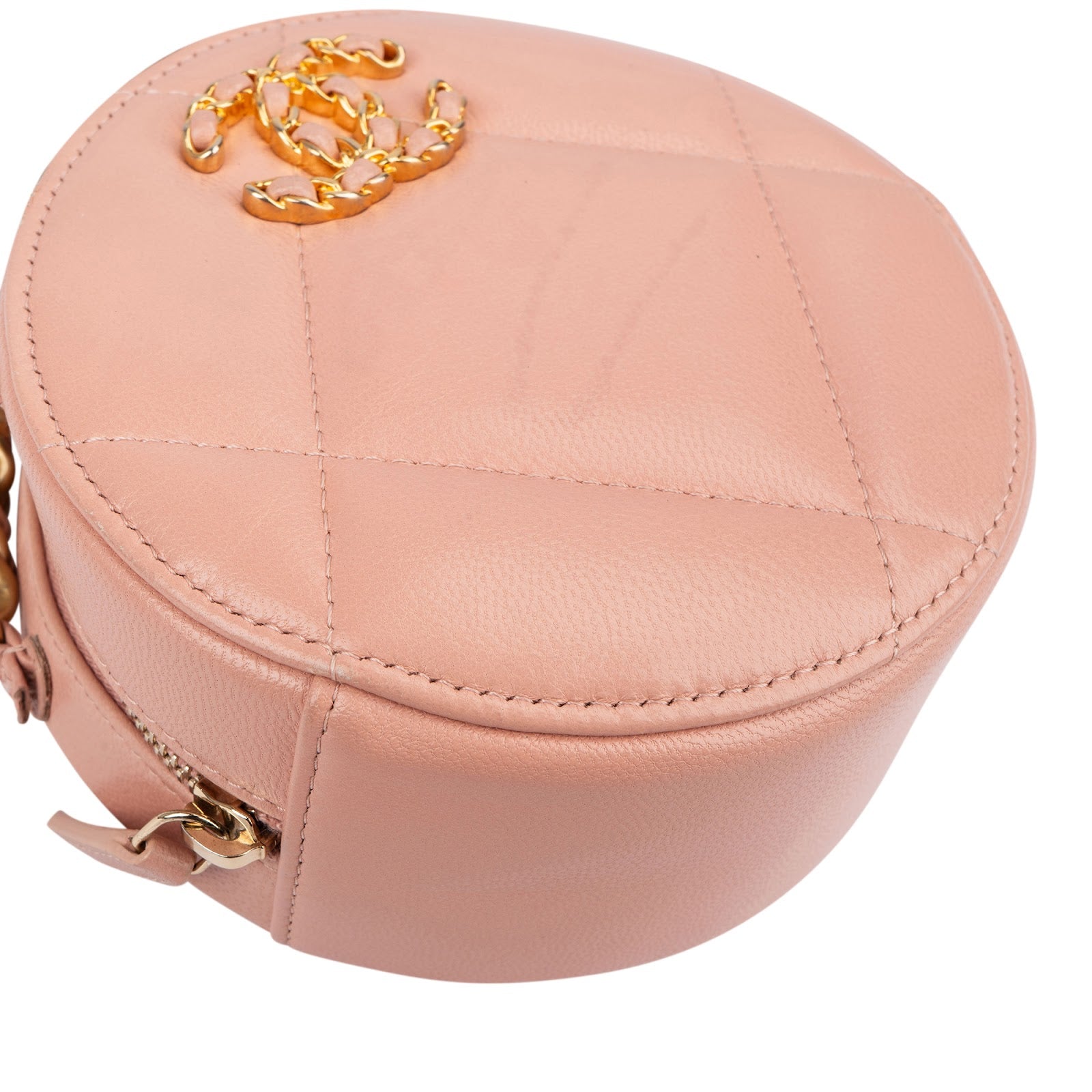 Chanel – 19 Round Crossbody Bag