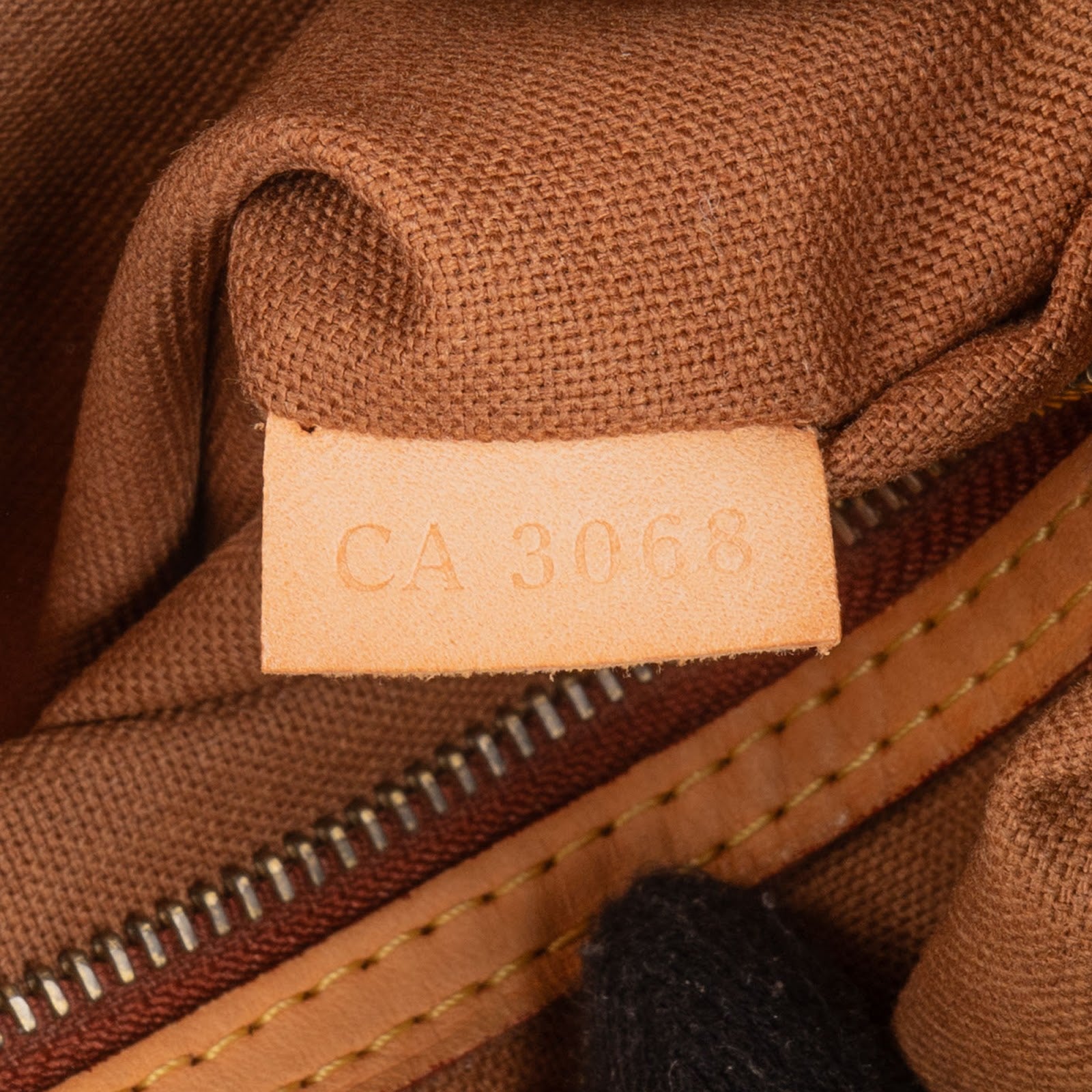 Louis Vuitton Monogram Canvas Batignolles Vertical Shoulder Bag