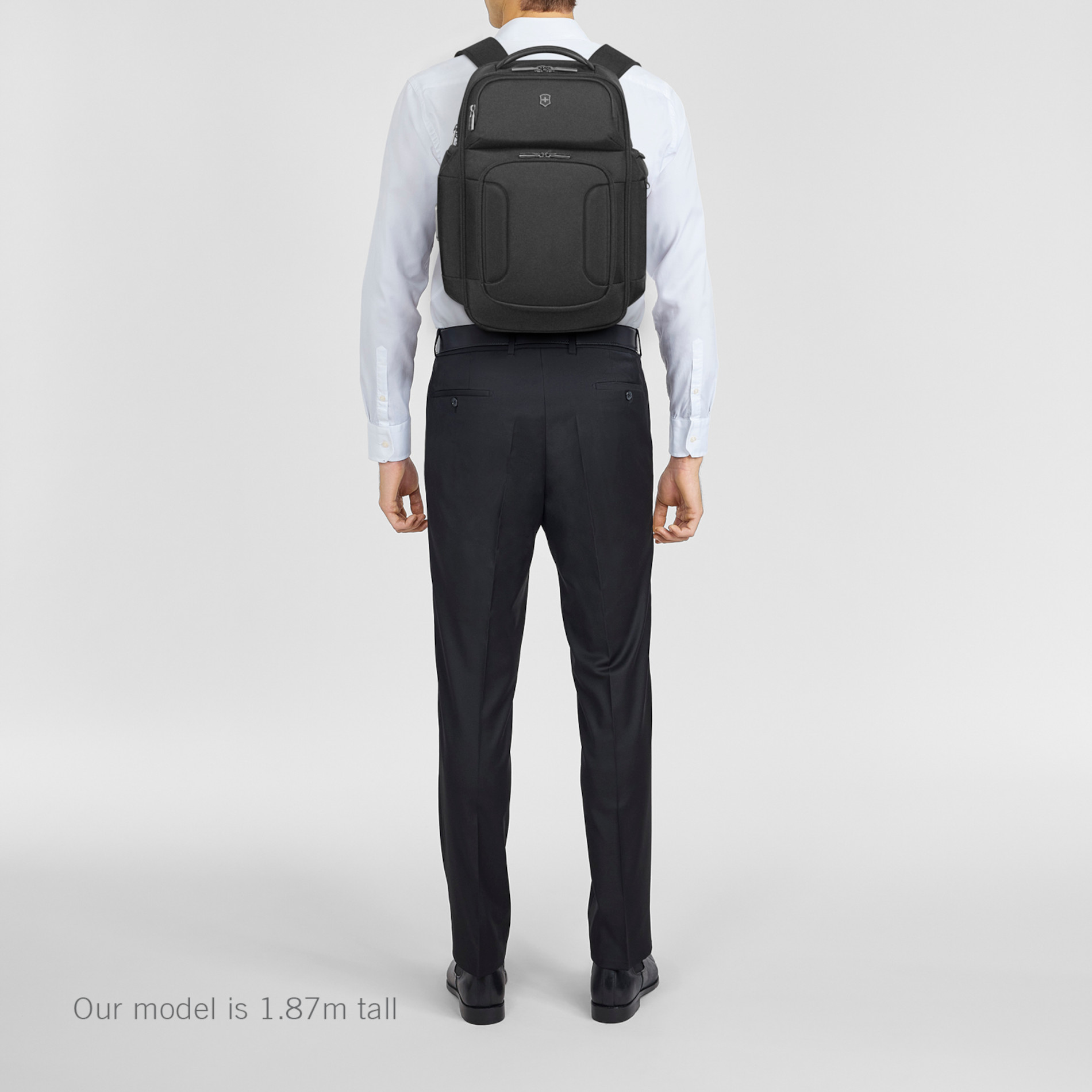 Werks Traveler 7.0 Deluxe Backpack - Black