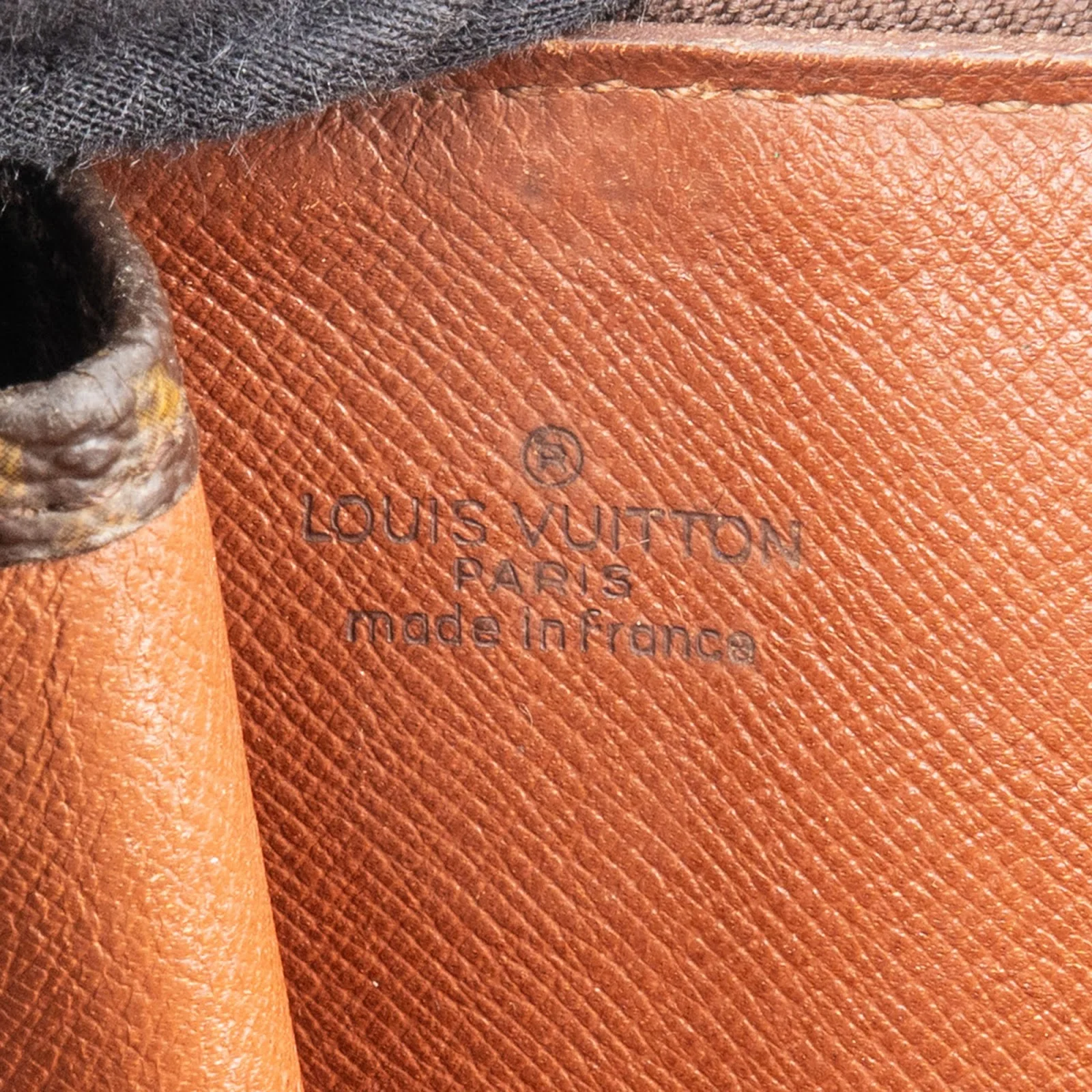 Louis Vuitton Monogram Canvas Laptophülle