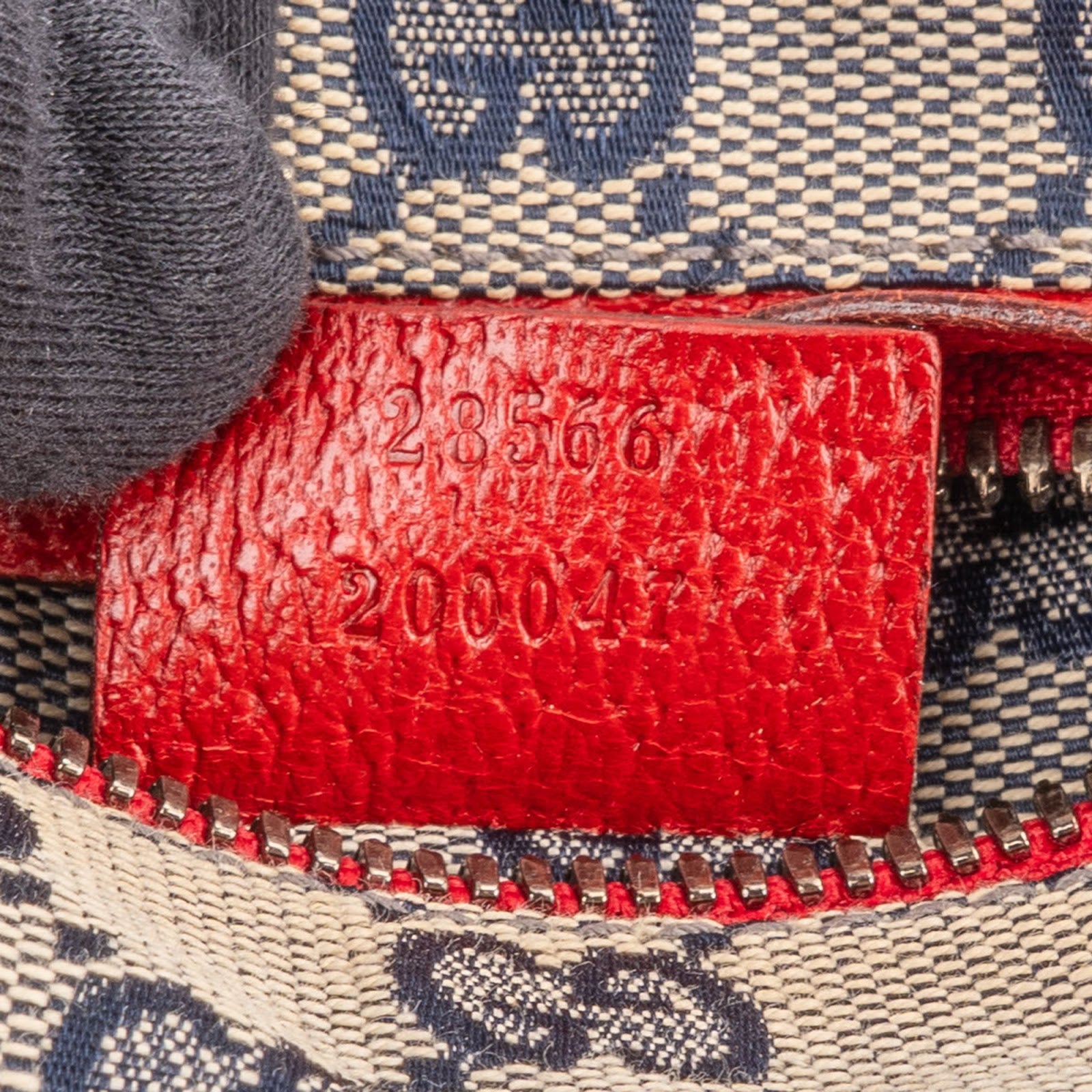 Borsa a tracolla GUCCI con cintura Monogram GG