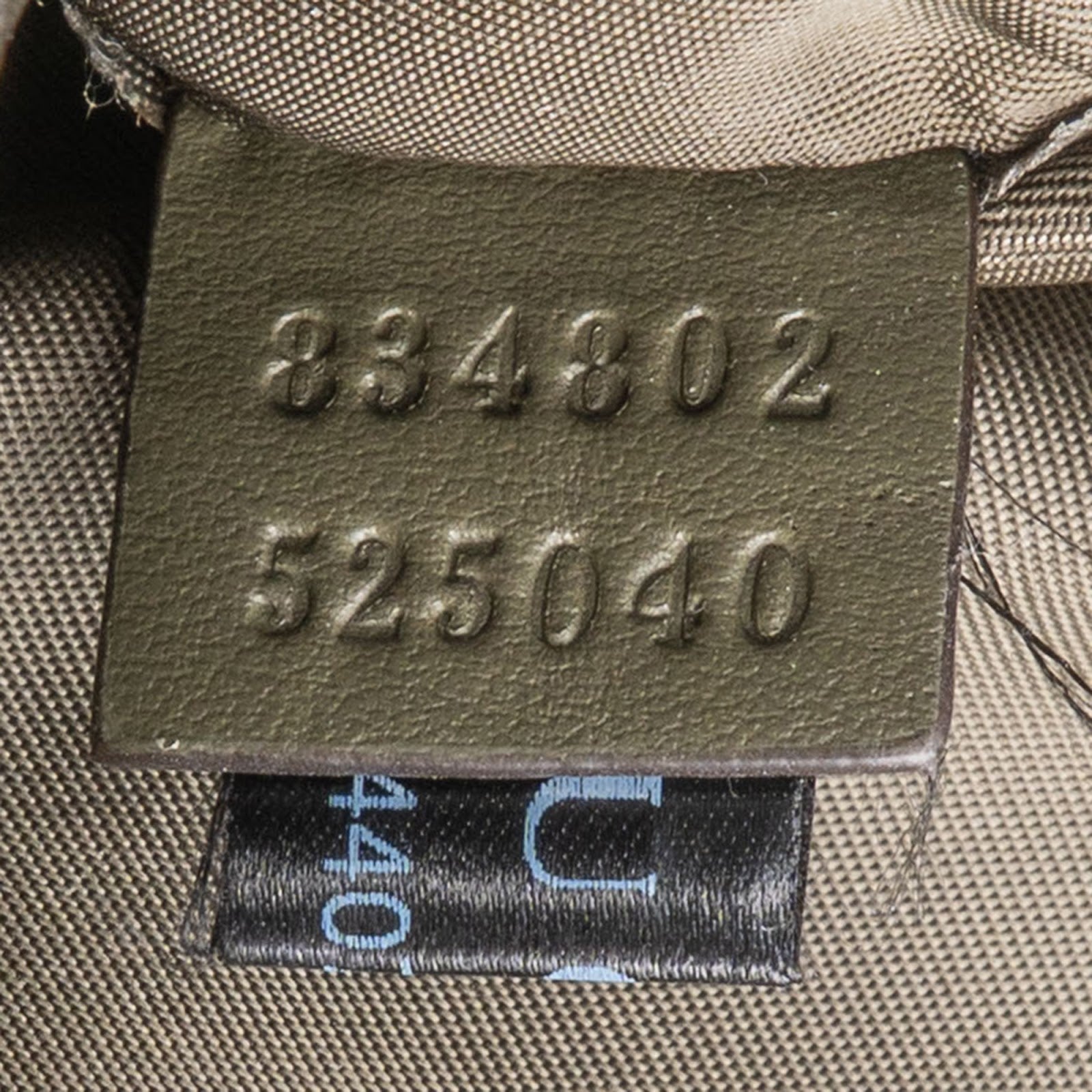 Gucci - GG Canvas Messenger Crossbody Bag