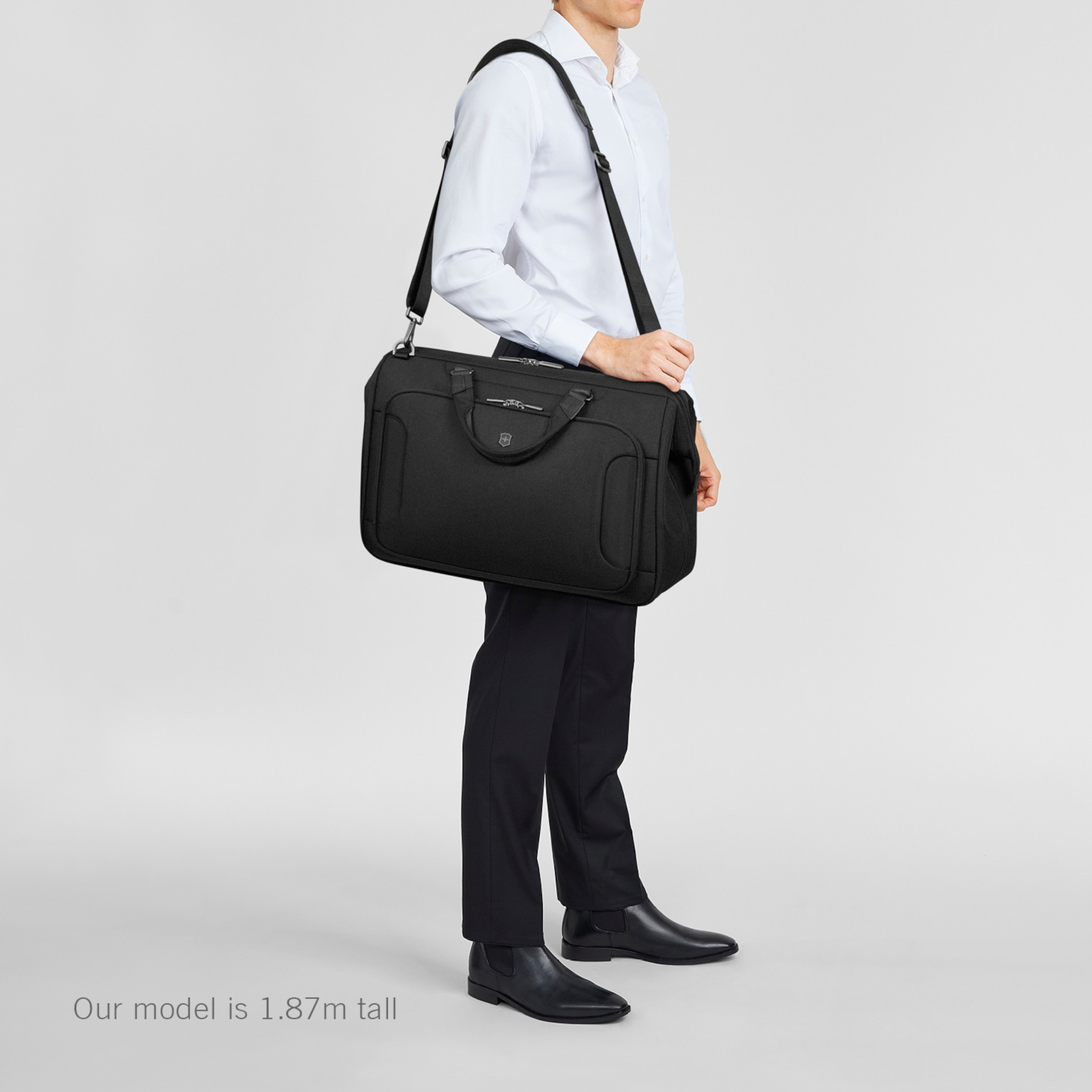 Werks Traveler 7.0 Weekender - Black