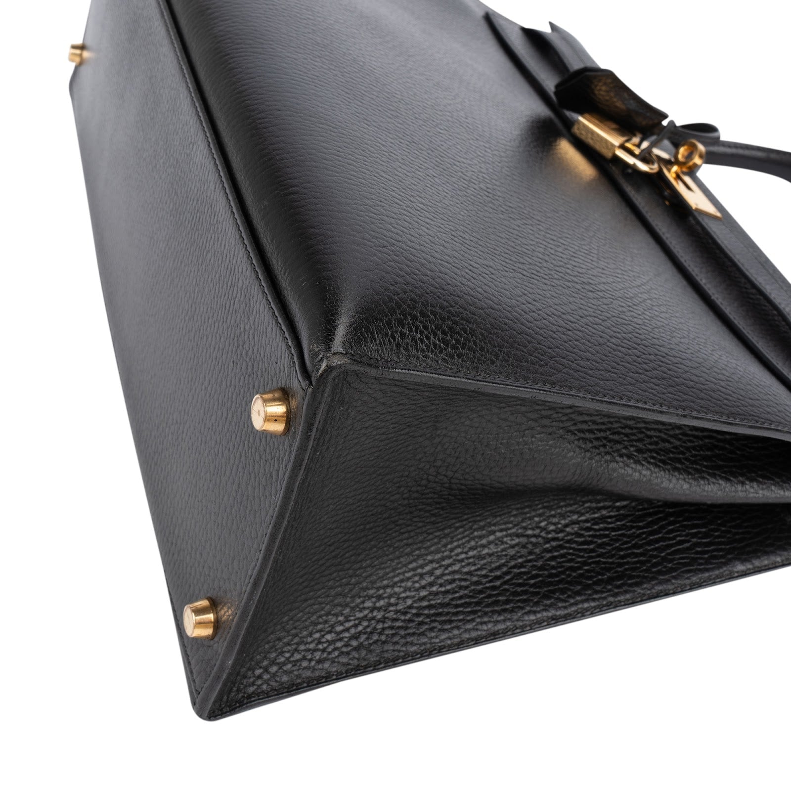 Hermès Ardennes  Leather Kelly 35 Sellier Handbag GHW