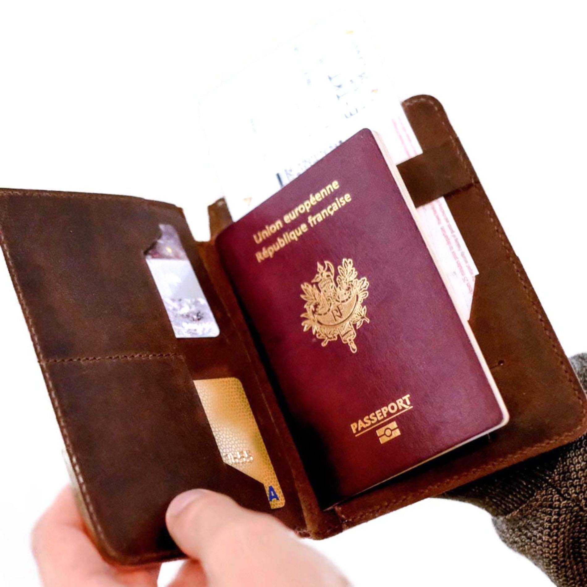 Reisepass-Etui Concorde - BROWN