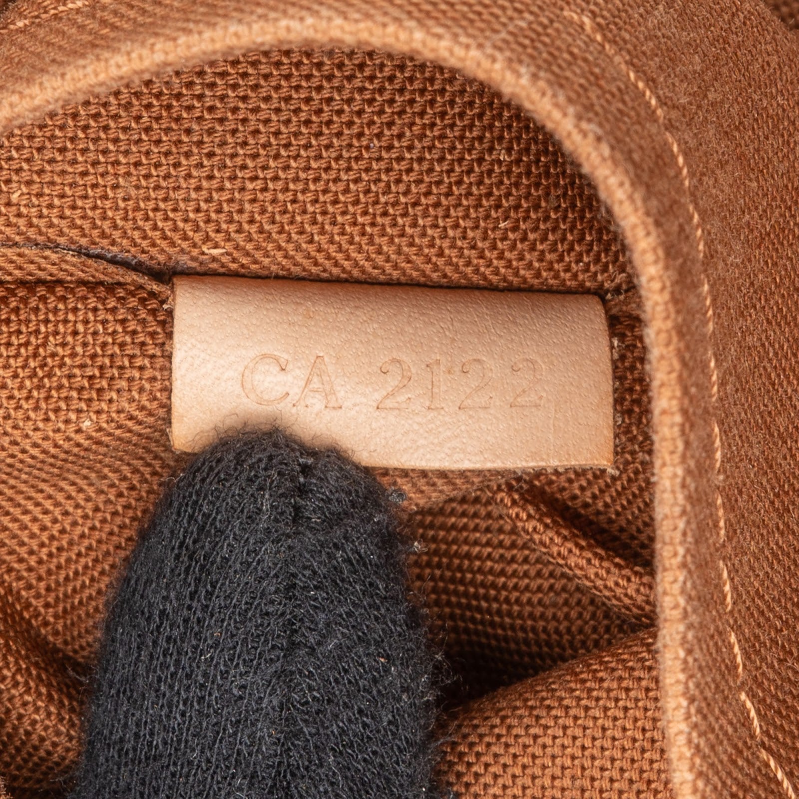 Louis Vuitton - Sully MM Shoulder Bag