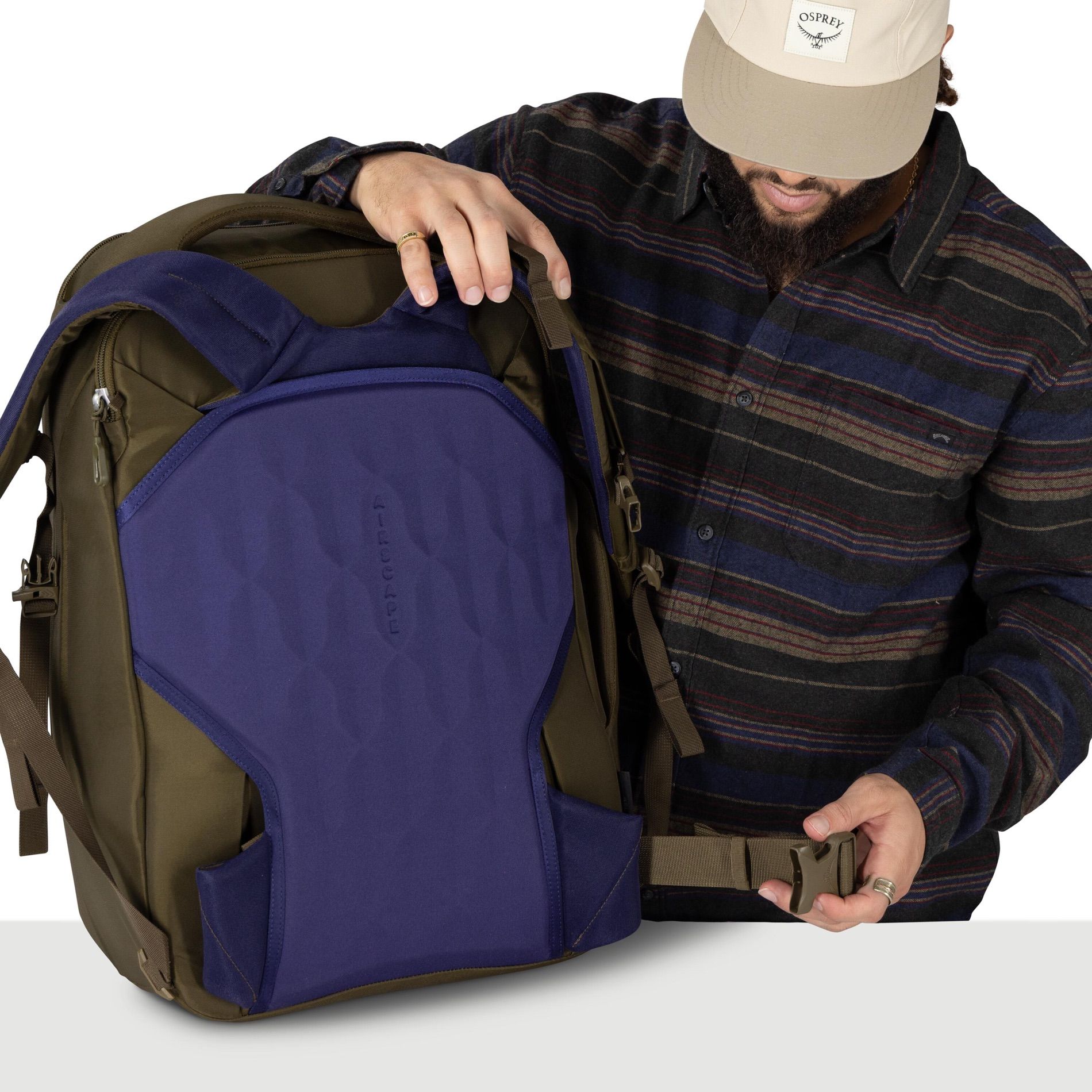 Sojourn Porter Travel Pack 46L - Moss Green