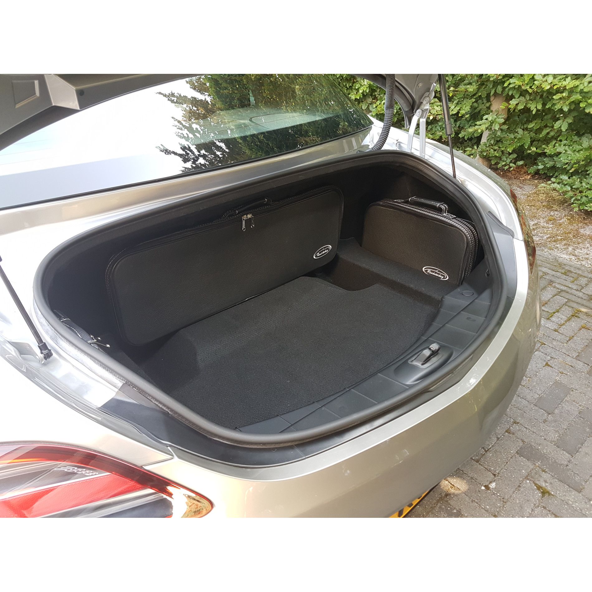 AMG SLS Coupé/Flügeltürer (EU) Kofferset Kofferraum 5-tlg.