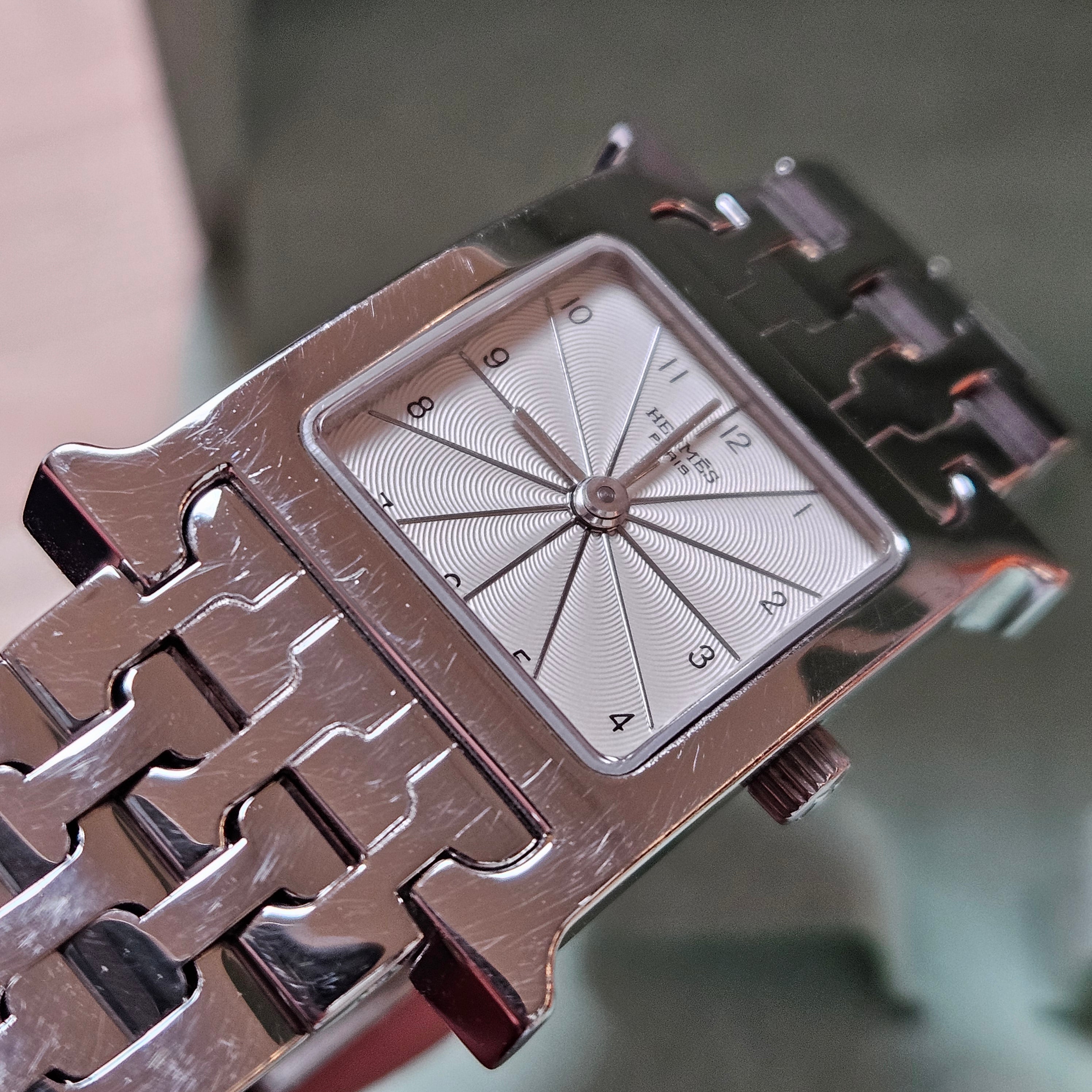 Hermès Silver Tone Heure H Damenuhr HH1.210