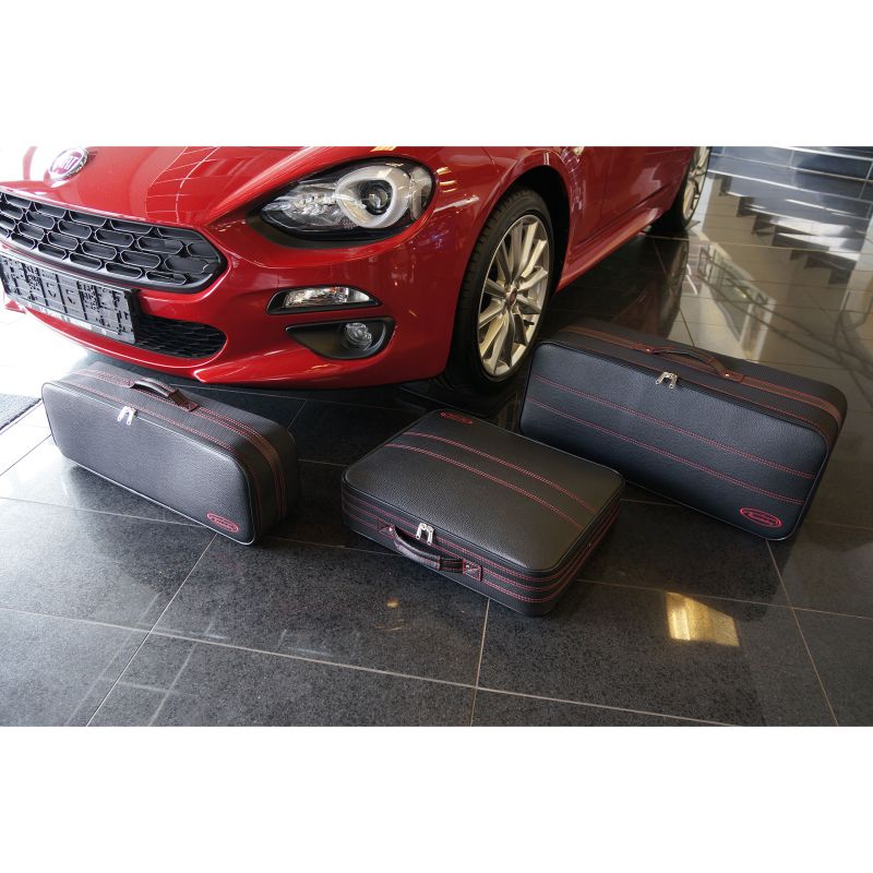 Fiat 124 Spider (EU version) - 3-piece trunk set - red stitching